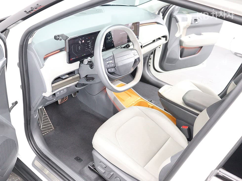 Kia EV3Long Range 2WD 어스 - 17