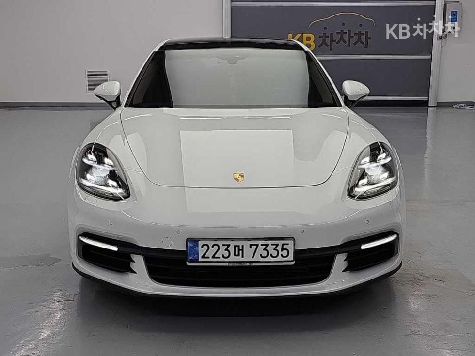 Porsche 파나메라 (971)3.0 4 Стандартен - 2
