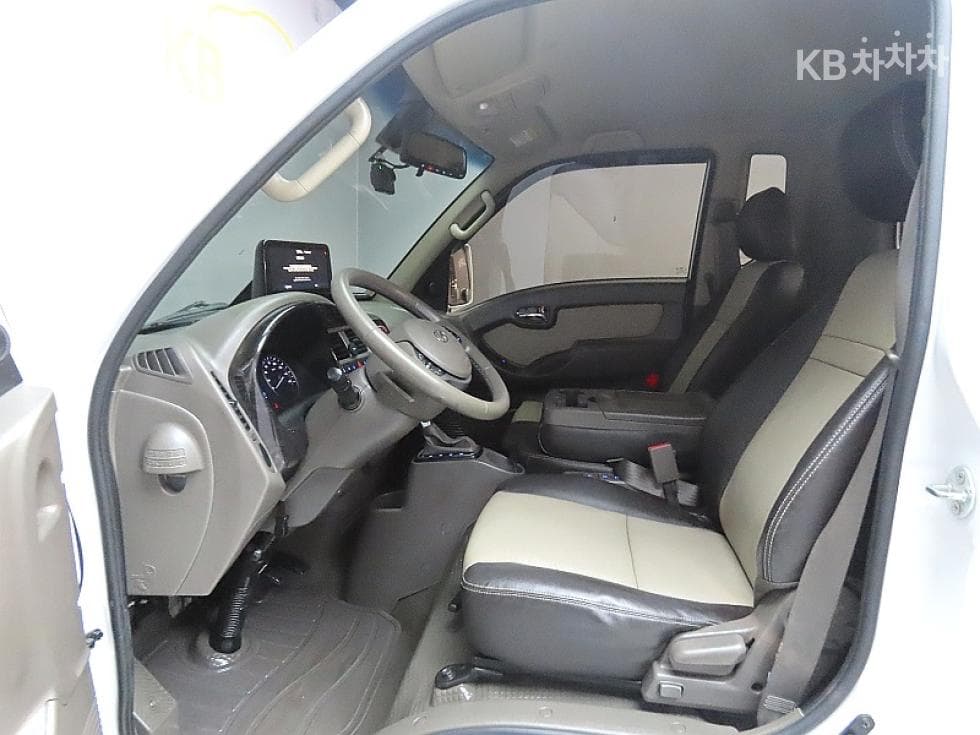 Hyundai Porter 2 일렉트릭Super Cab Extra Long Premium Special (special feature/edition) - 9