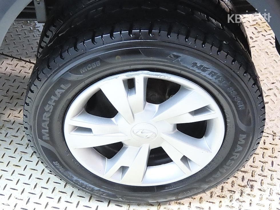 Hyundai Porter 2 일렉트릭Super Cab Extra Long Premium Special (special feature/edition) - 20