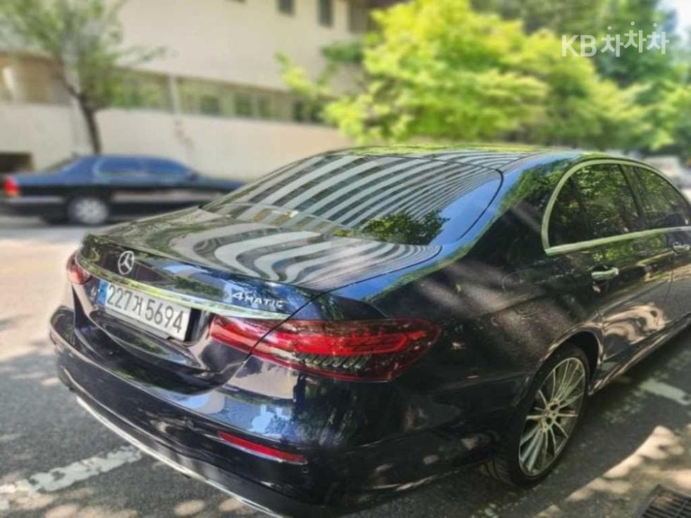 Mercedes-Benz E-Class (W213)E350 4MATIC AMG Line - 6