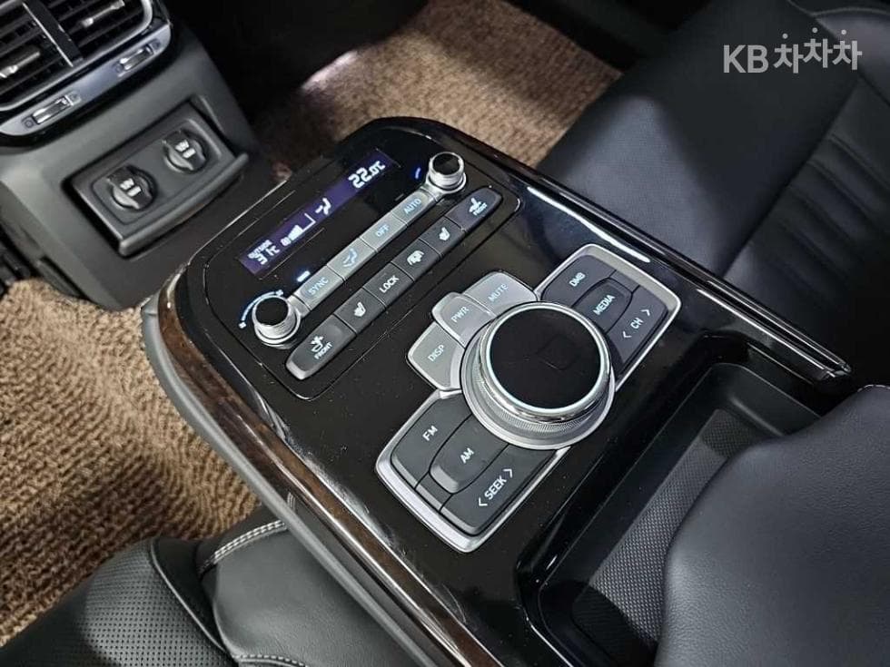 Genesis G903.8 GDi AWD Luxury - 14