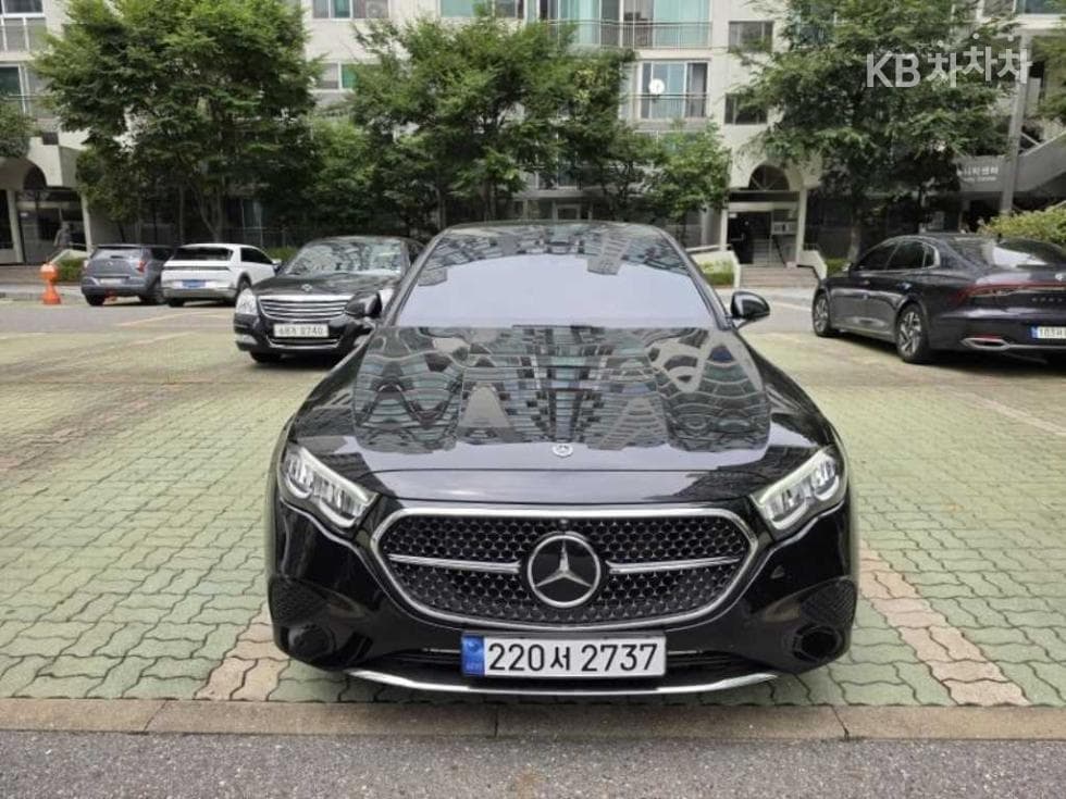 Mercedes-Benz E-클래스 (W214) E200 Avantgrade - Image 1