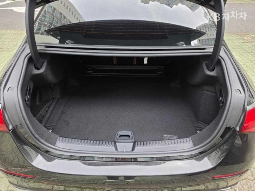 Mercedes-Benz E-클래스 (W214)E200 Avantgrade - 3