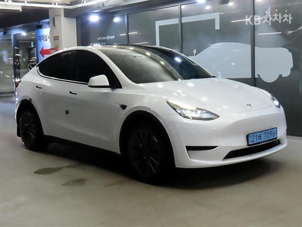 테슬라 Model Y RWD Standard - Image 1