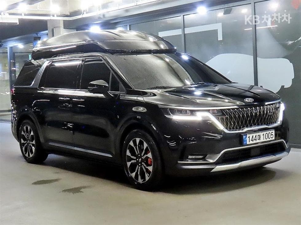 Kia Carnival 4th generation High Limousine (Carnival) G3.5 GDI 9-seater Signature - Image 1