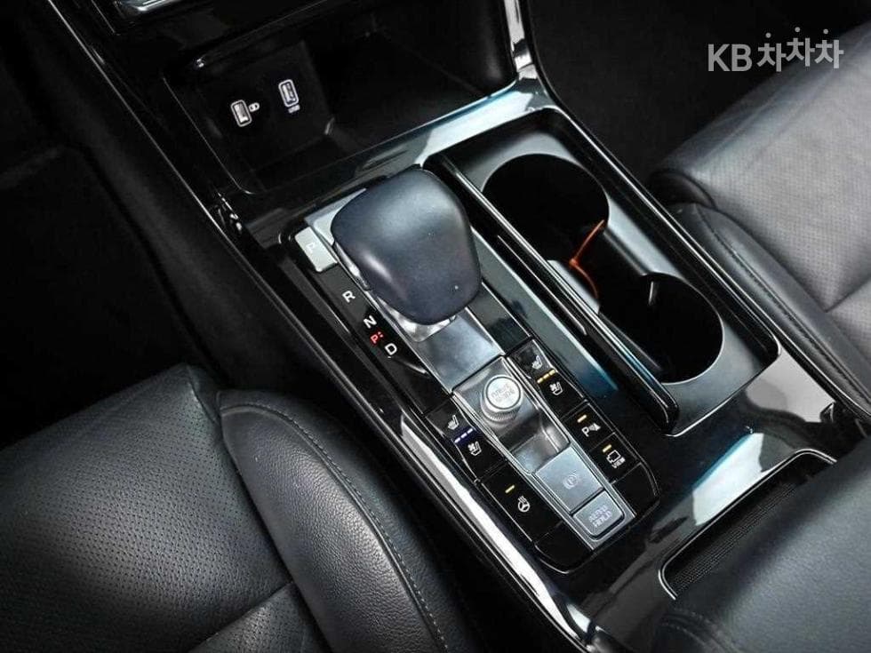 Kia K7 Premiere2.5 GDi Noblesse - 13