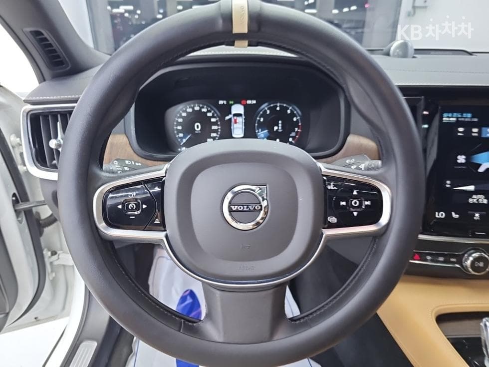 Volvo S90 Second generationB5 Inscription - 9