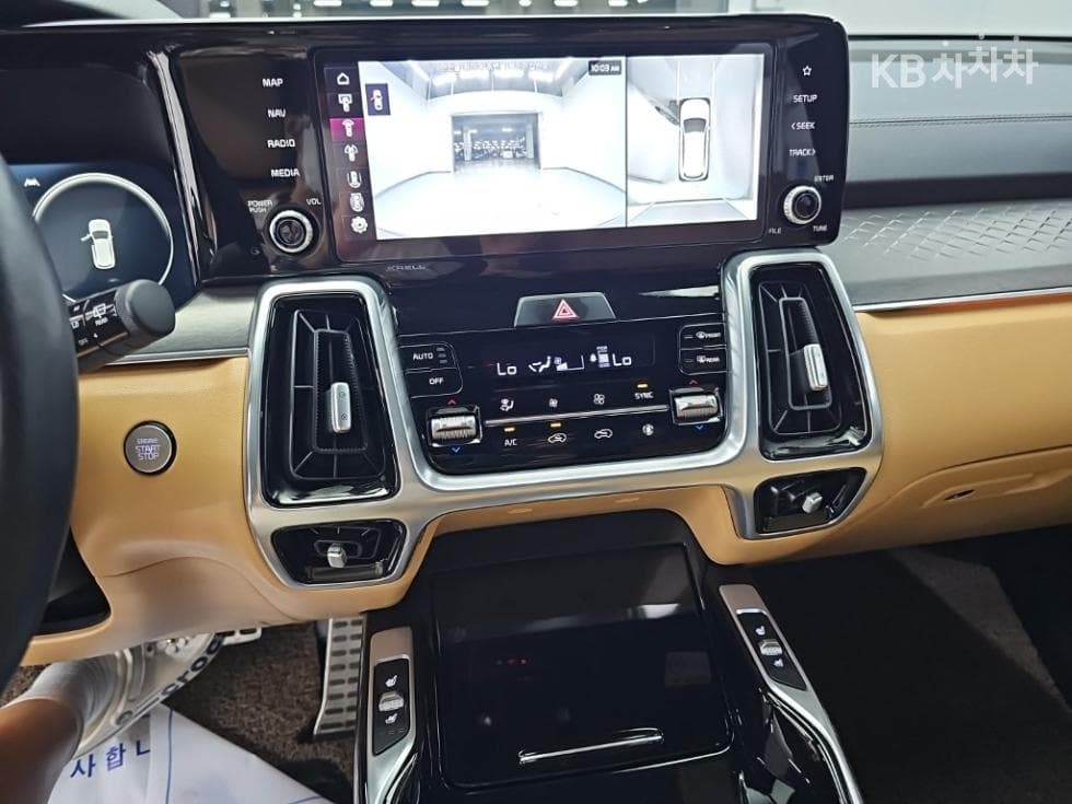 Киа The New (фейслифт) Sorento MQ42.5 T-GDI 2WD Signature Gravity - 10