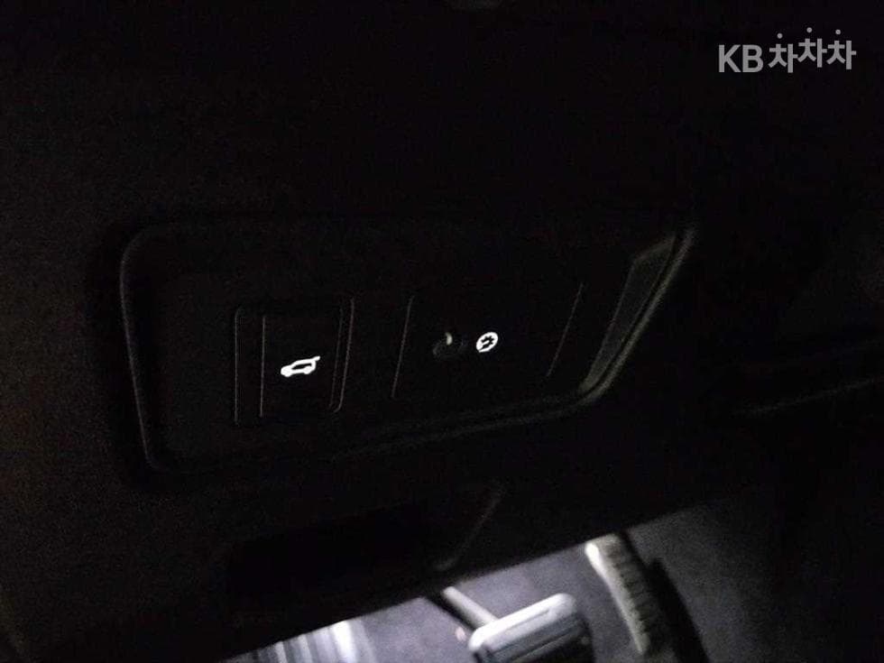 Land Rover 디스커버리5P360 R-Dynamic SE - 10