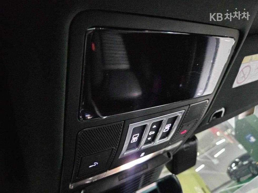 Land Rover 디스커버리5P360 R-Dynamic SE - 17