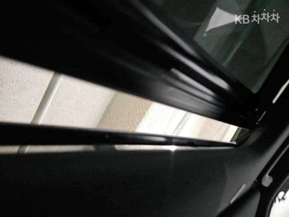 Land Rover 디스커버리5P360 R-Dynamic SE - 18