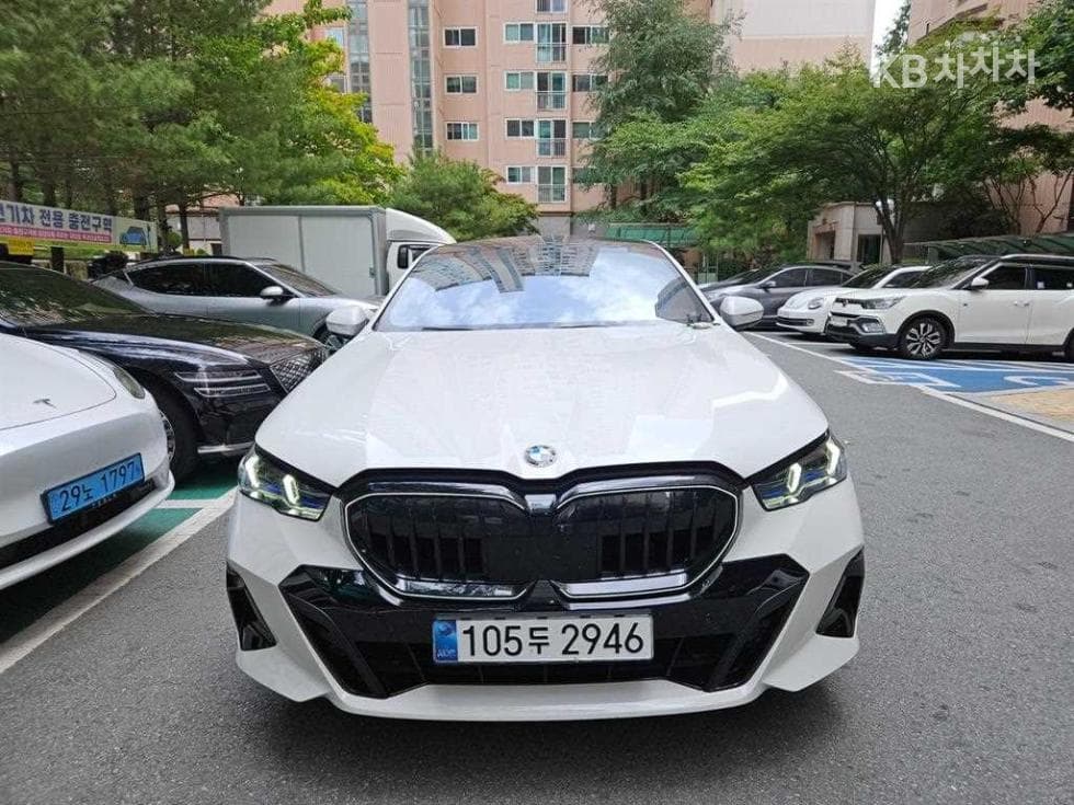 BMW Нов5 Серия(G60) 520i M Sport - Image 1