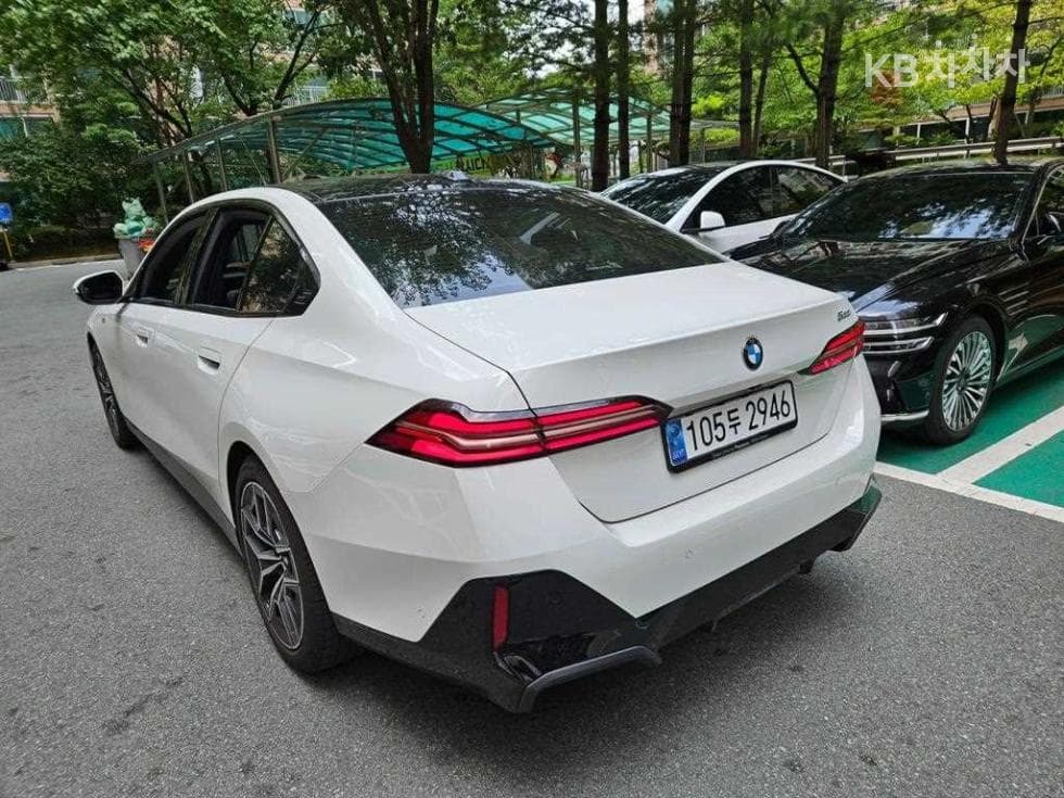 BMW New5 Series(G60)520i M Sport - 4