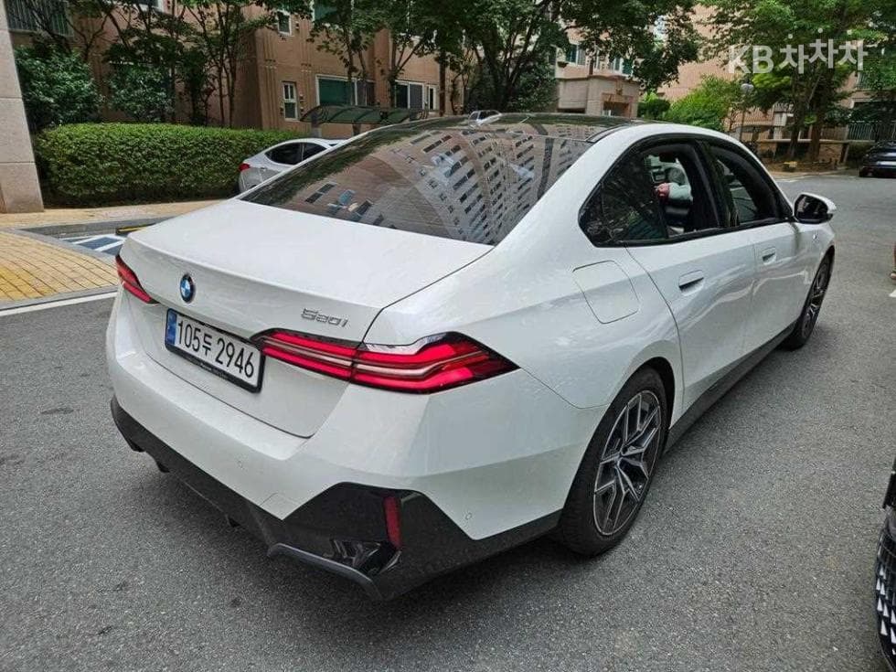 BMW New5 Series(G60)520i M Sport - 5