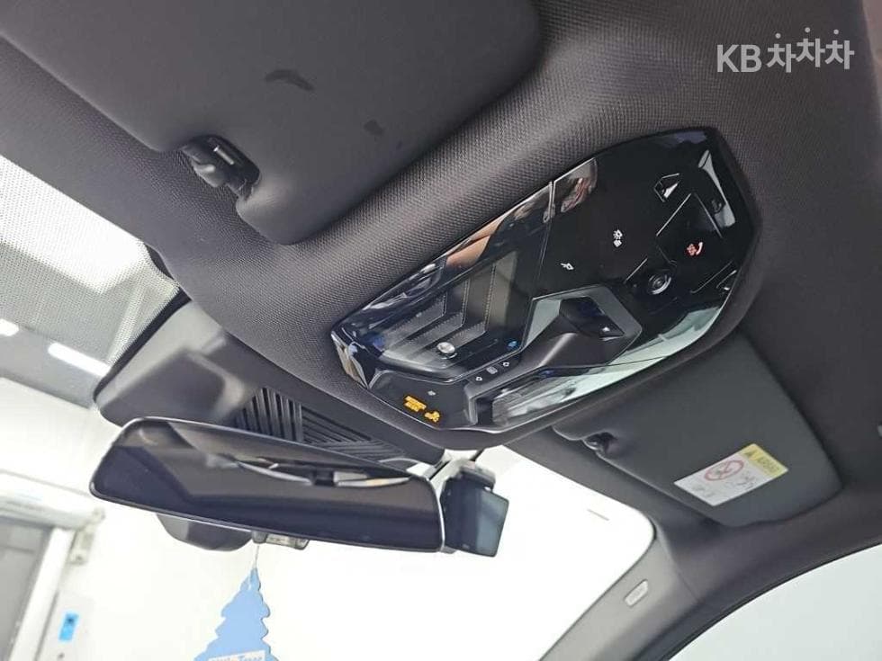 BMW Нов5 Серия(G60)520i M Sport - 19