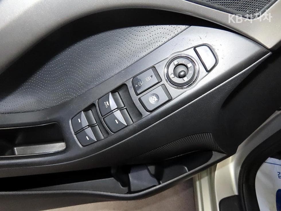 Hyundai Avante (Elantra)MDM16 GDi TOP - 13