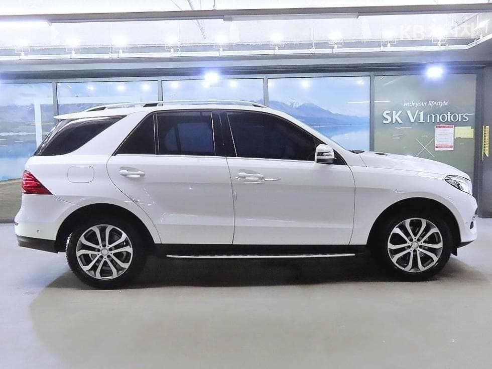 Mercedes-Benz GLE(W166)250 d 4Matic - 3