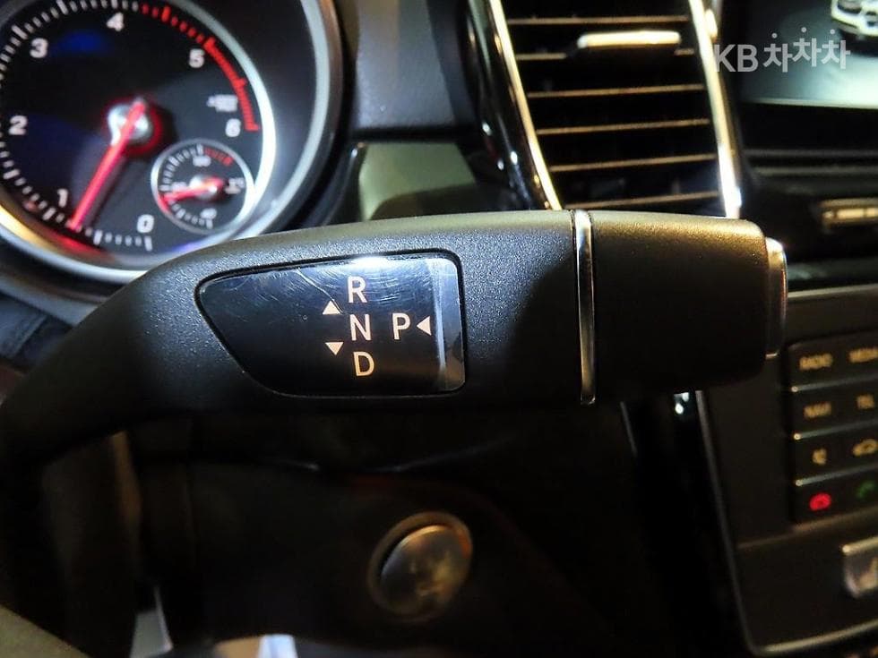 Mercedes-Benz GLE(W166)250 d 4Matic - 12