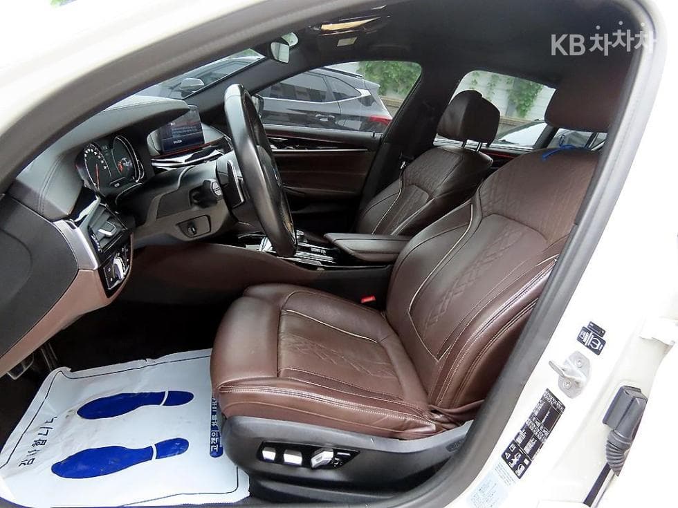 BMW 올Нов5 Серия (G30)520d xDrive M Sport Package Plus - 5