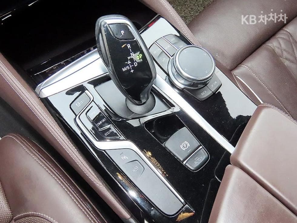 BMW 올Нов5 Серия (G30)520d xDrive M Sport Package Plus - 11