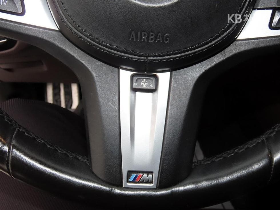 BMW 올Нов5 Серия (G30)520d xDrive M Sport Package Plus - 13