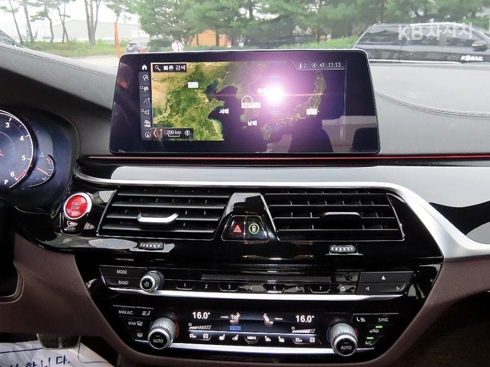 BMW 올Нов5 Серия (G30)520d xDrive M Sport Package Plus - 15