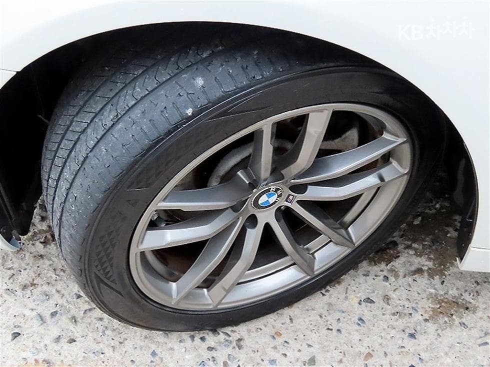 BMW 올Нов5 Серия (G30)520d xDrive M Sport Package Plus - 20