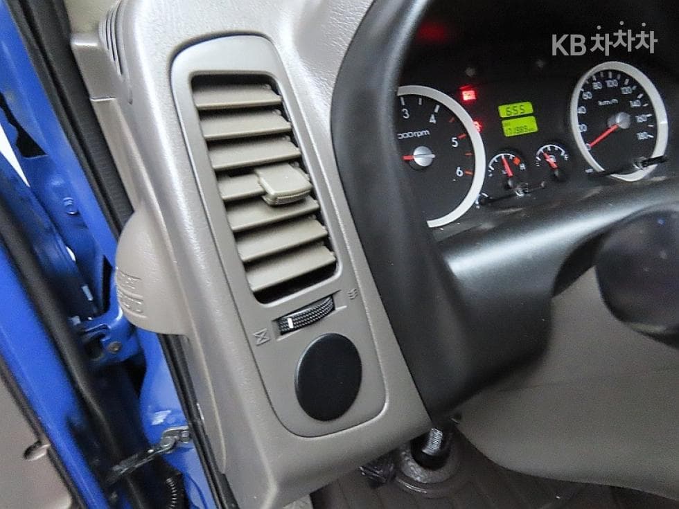 Hyundai Porter 2Extra Long Super Cab CRDi SUP High-end Type - 11