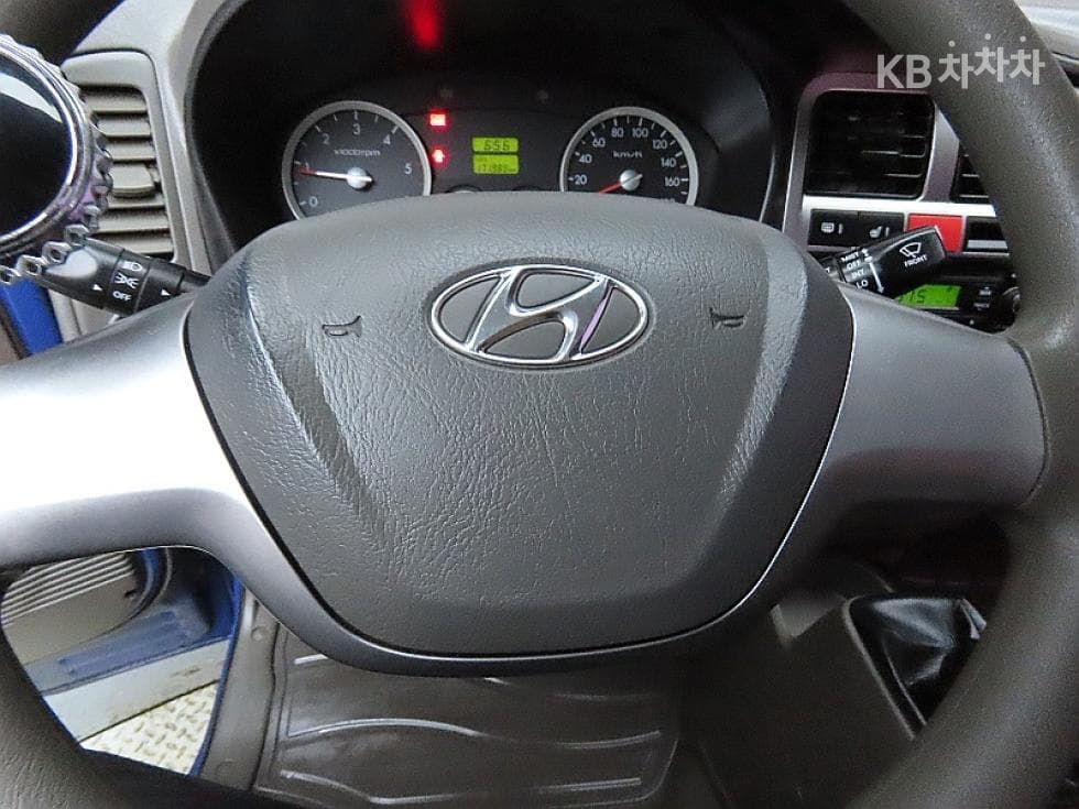 Hyundai Porter 2Extra Long Super Cab CRDi SUP High-end Type - 15