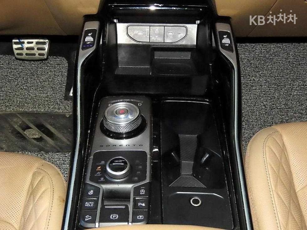 Kia The New (facelift) Sorento MQ42.5 T-GDI AWD Signature Gravity - 12