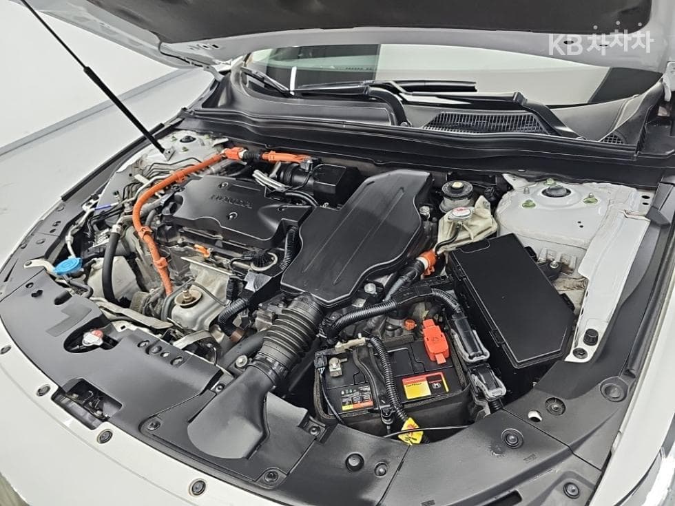 혼다 어코드 10세대Hybrid 2.0 Touring - 5