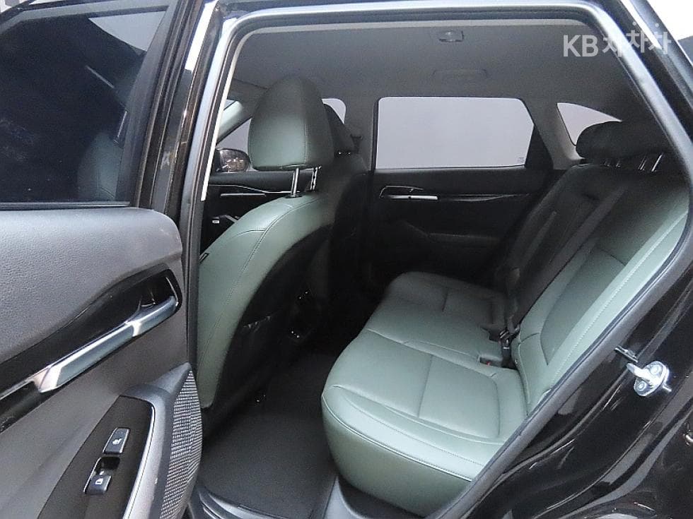 Kia Seltos1.6 Gasoline Turbo 2WD Gravity - 11
