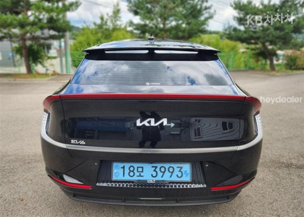 Киа EV6롱 레Местен지 2WD 어스 - 2