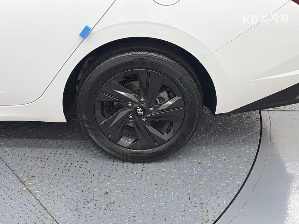 Hyundai All New Avante (Elantra)(CN7)1.6 Gasoline Modern - 20
