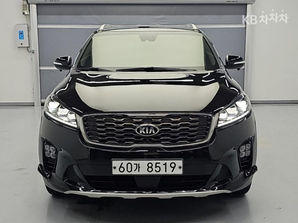 Киа The New (фейслифт) Sorento2.0 T-GDI 2WD 마스터 Специал (специален признак/издание) - 2