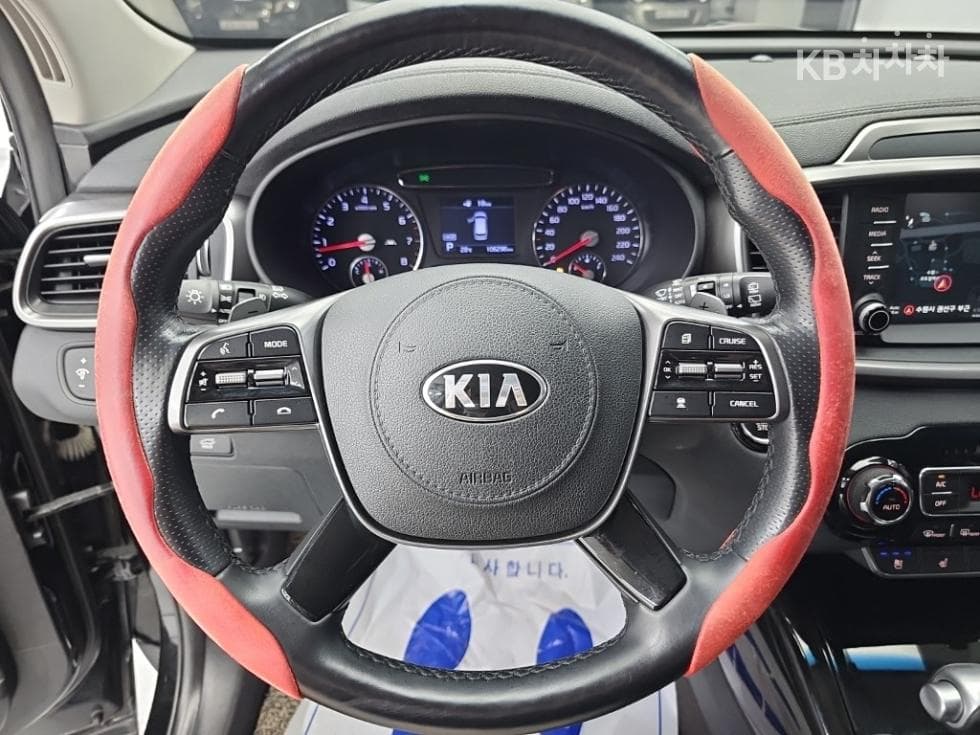 Киа The New (фейслифт) Sorento2.0 T-GDI 2WD 마스터 Специал (специален признак/издание) - 9
