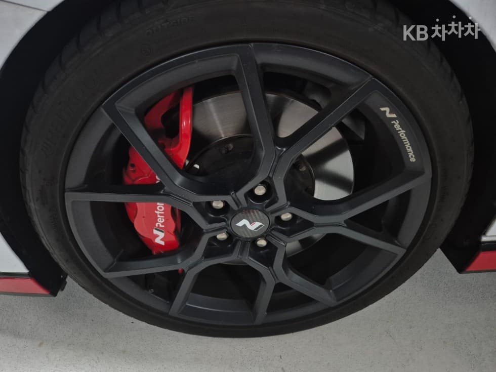 Хюндай All New Avante (Elantra) N (CN7)2.0 T Стандартен - 20