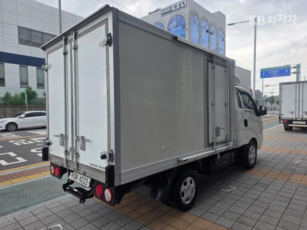Kia Bongo 3 (light truck)1 Ton 냉동Top (Cargo)차 Extra Long 경제형 King Cab Deluxe - 6