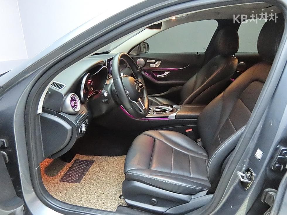 Mercedes-Benz The New (фейслифт) C-КласC220d Avantgarde W205 - 10