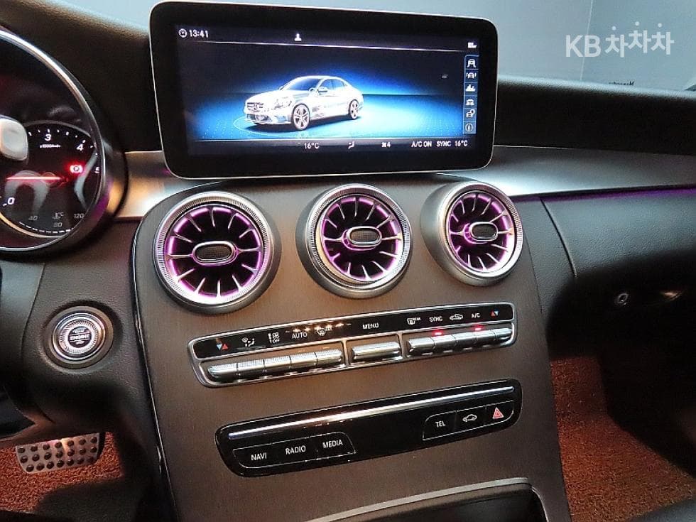 Mercedes-Benz The New (фейслифт) C-КласC220d Avantgarde W205 - 17