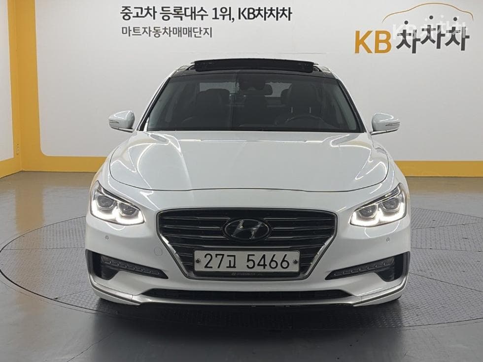 Hyundai Grandeur (Azera)IG2.4 Premium Special (special feature/edition) - 2