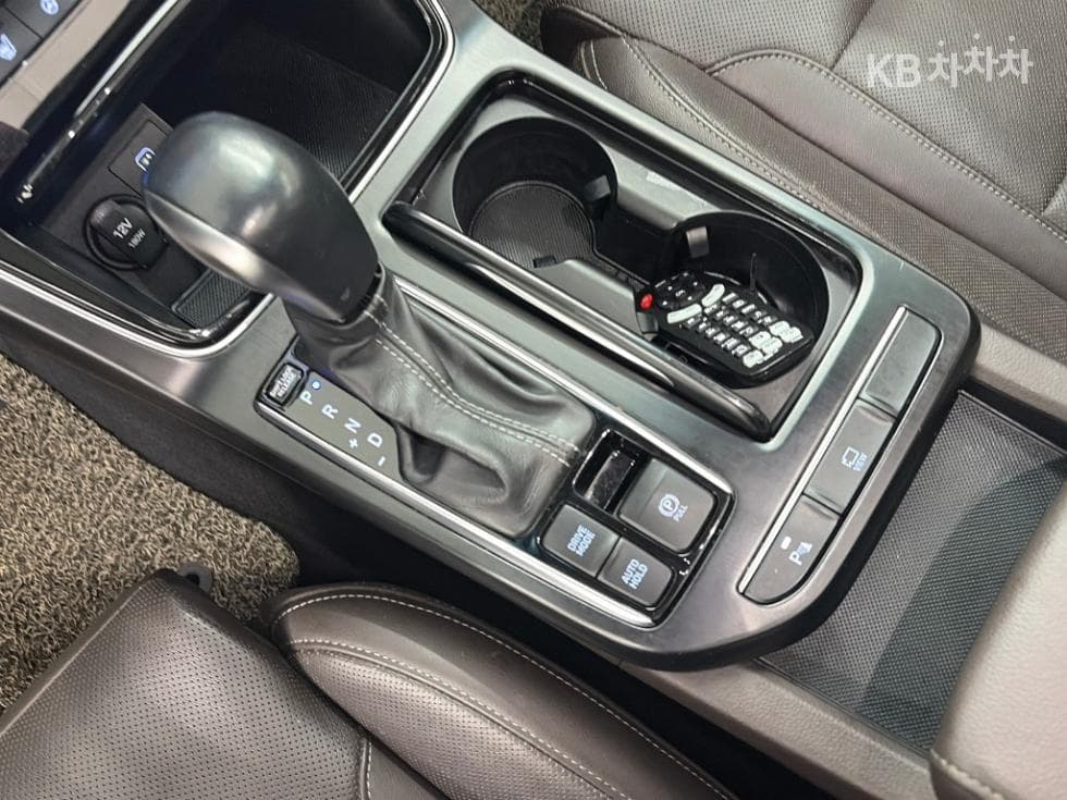 Hyundai Grandeur (Azera)IG2.4 Premium Special (special feature/edition) - 8