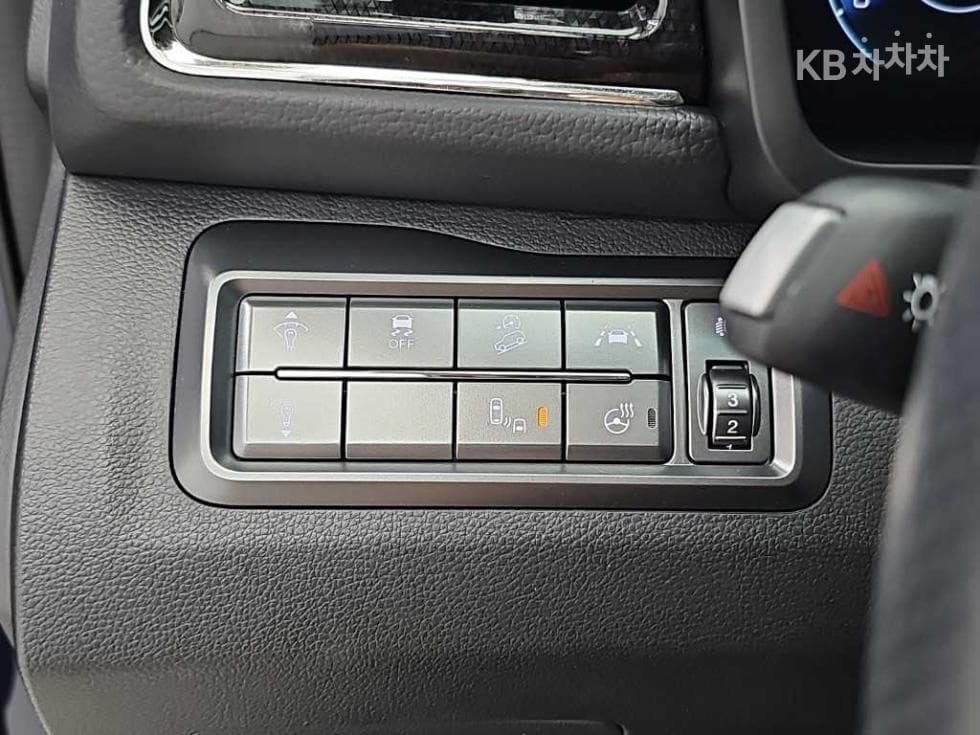 КейДжи Мобилити Very New (фацелит/обновяване) ТиволиБензин V5 2WD Стандартен - 16