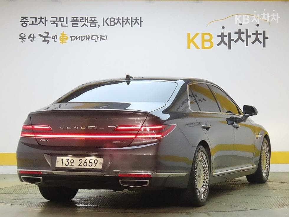 Дженезис G905.0 GDi AWD Престиж - 2
