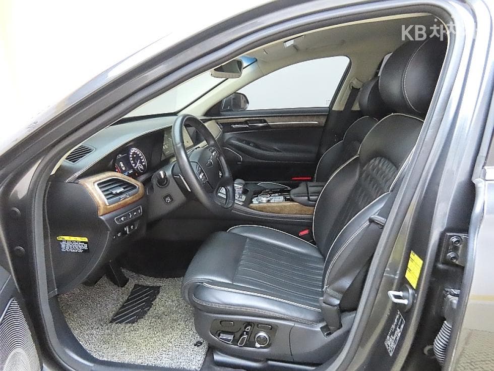 Дженезис G905.0 GDi AWD Престиж - 10