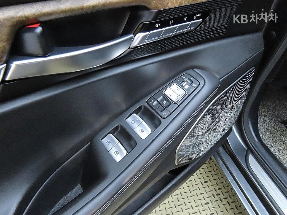 Дженезис G905.0 GDi AWD Престиж - 13