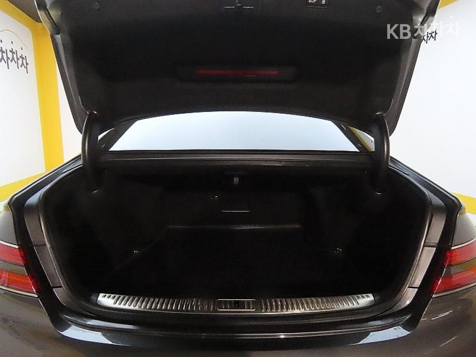 Дженезис G905.0 GDi AWD Престиж - 19