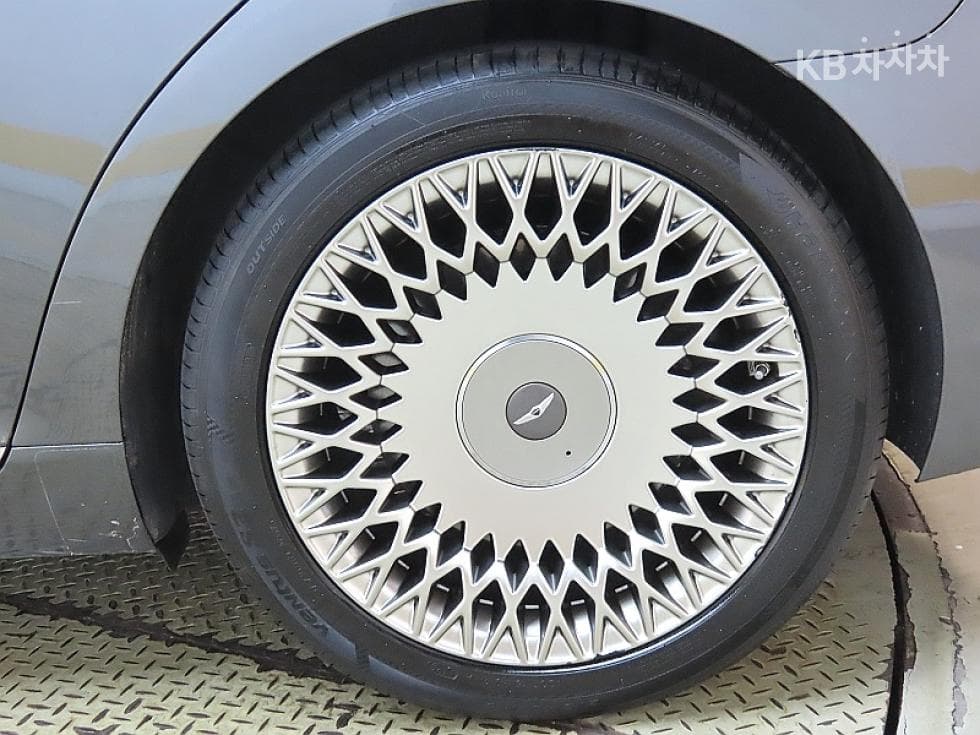 Дженезис G905.0 GDi AWD Престиж - 20