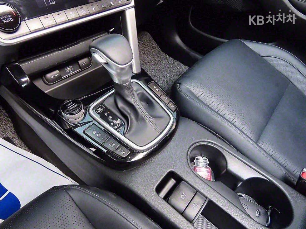 Kia Seltos1.6 Gasoline Turbo 2WD Noblesse - 11